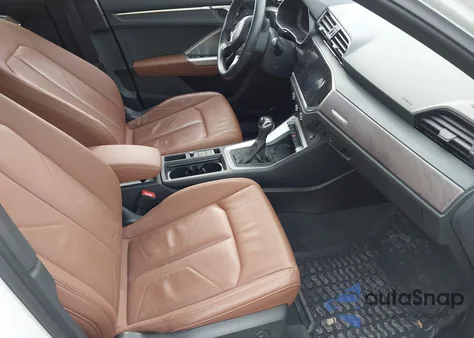 2019 Audi Q3 2.0T S Line Premium z USA, uszkodzony, nr VIN WA1EECF34K1065547